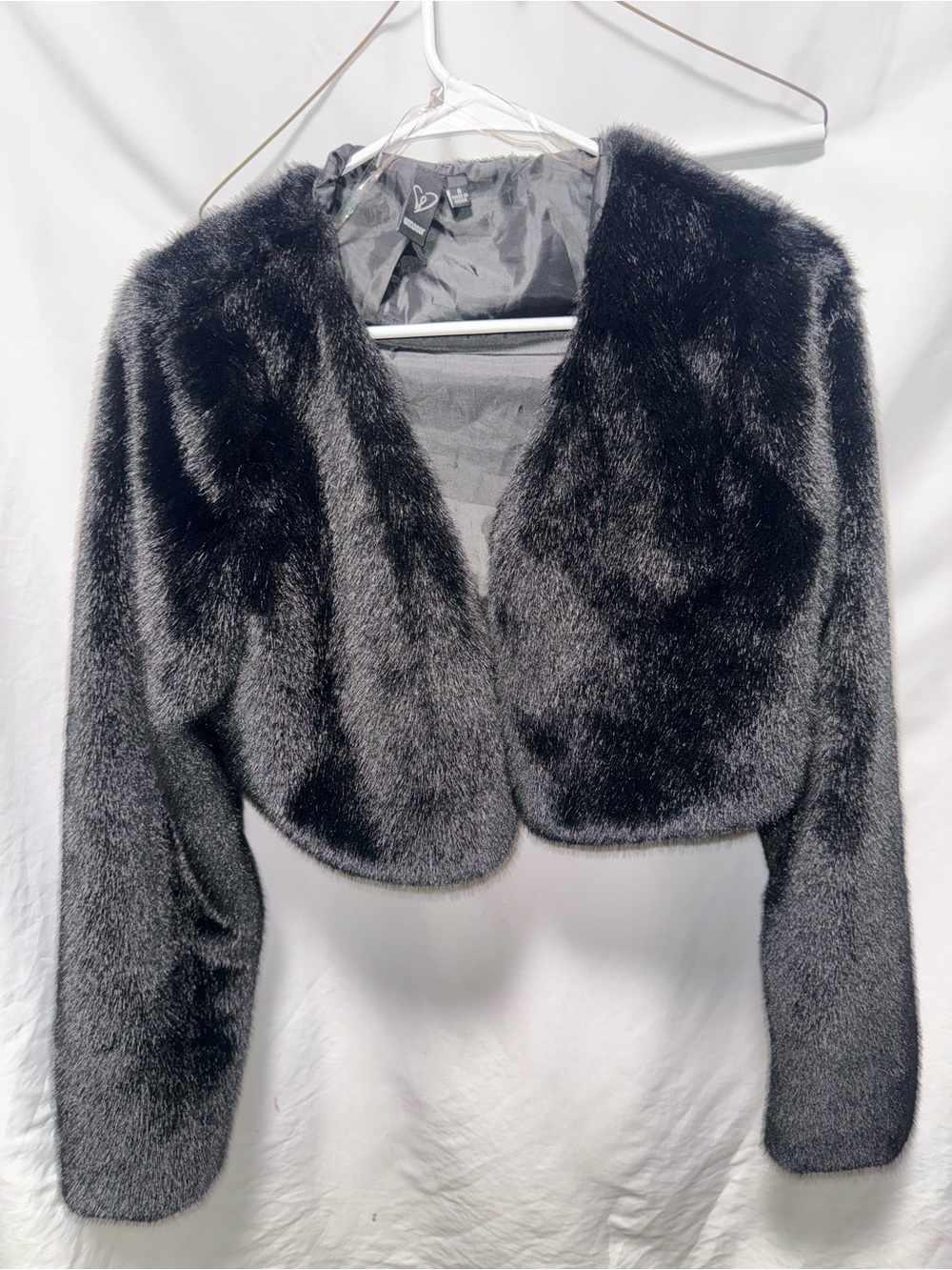 Windsor Black Faux Fur Cropped Jacket - Picture 2 of 4